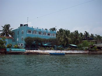 Riversal By The Sea Hotel Goa Exterior photo